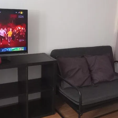 Self Check-in Apartament Lotnisko Szpital Parking Targi Апартаменты *